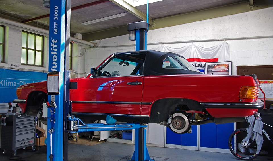 Car - Automobile repair shop